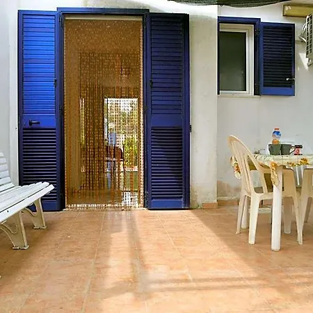 Charming On The With Spacious Terraces Garden Pets Allowed 2*