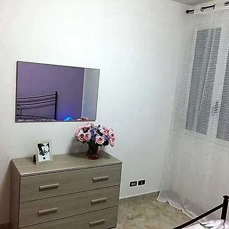 Charming On The With Spacious Terraces Garden Pets Allowed Otel 2*