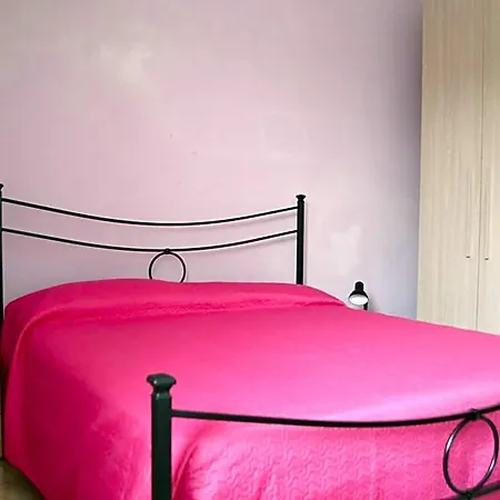 Charming On The With Spacious Terraces Garden Pets Allowed 2*