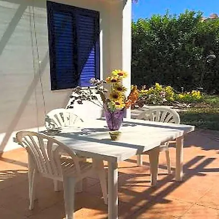 Charming On The With Spacious Terraces Garden Pets Allowed 2*